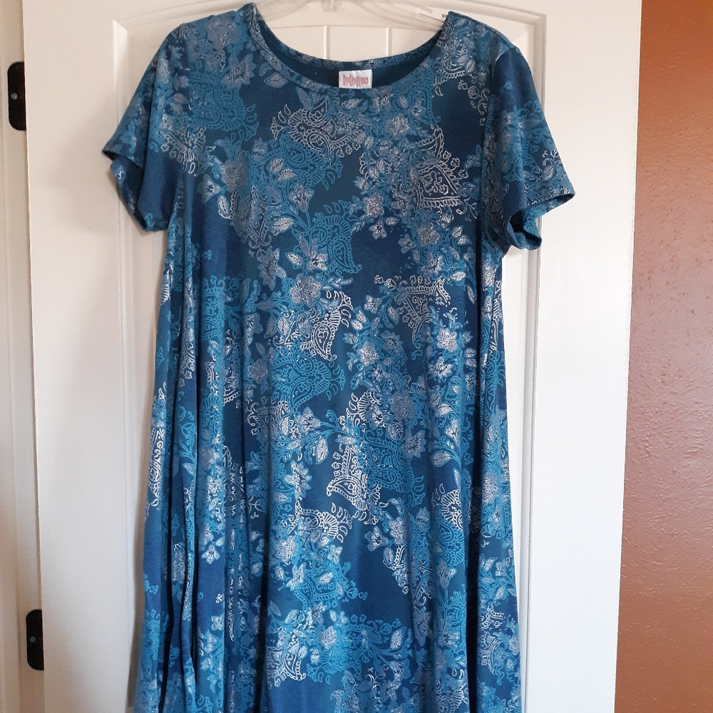 Lularoe elegant carly